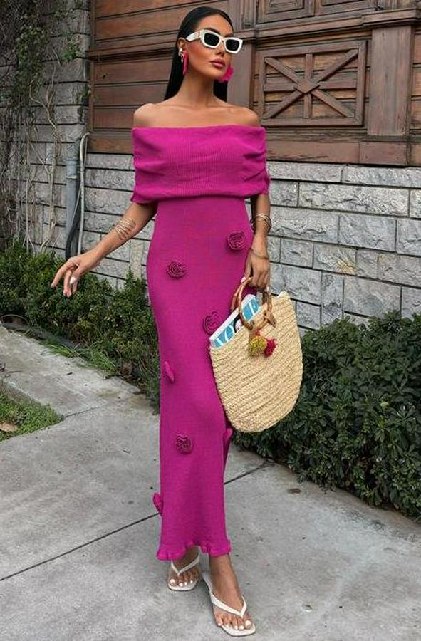 Eteği Gül Detay Madonna Yaka Elbise 2863