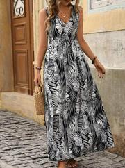 Askılı V Yakalı Belden Bağcıklı Geniş Kesim Desenli Süprem Elbise