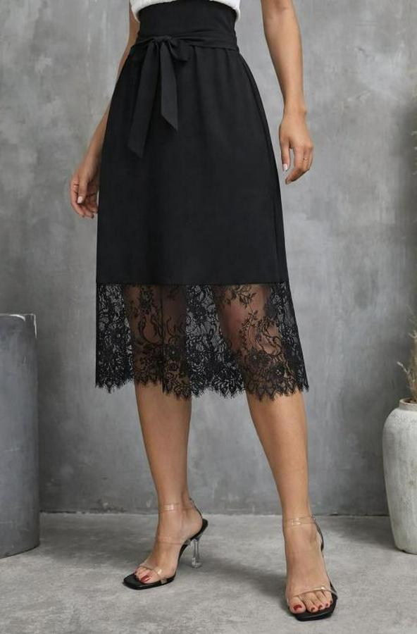 Askılı V Yakalı Dantelli Midi Viskon Elbise