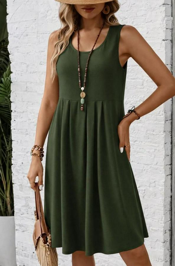 Askılı Yuvarlak Yakalı Önden Pileli Kısa Aerobin Elbise