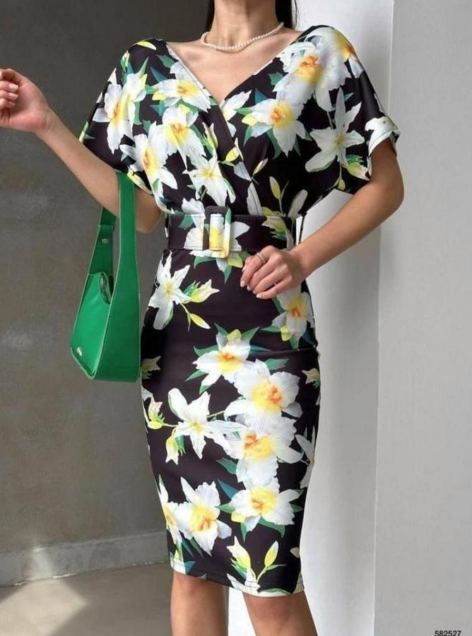 Dalgıç Kumaş V Yaka Çiçek Desenli Kuşaklı Kalem Elbise