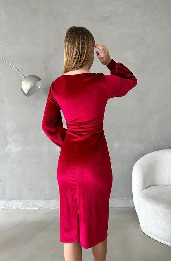 Kadife Kumaş Kruvaze Yaka Balon Kol Ve Yırtmaç Detaylı Midi Boy Elbise