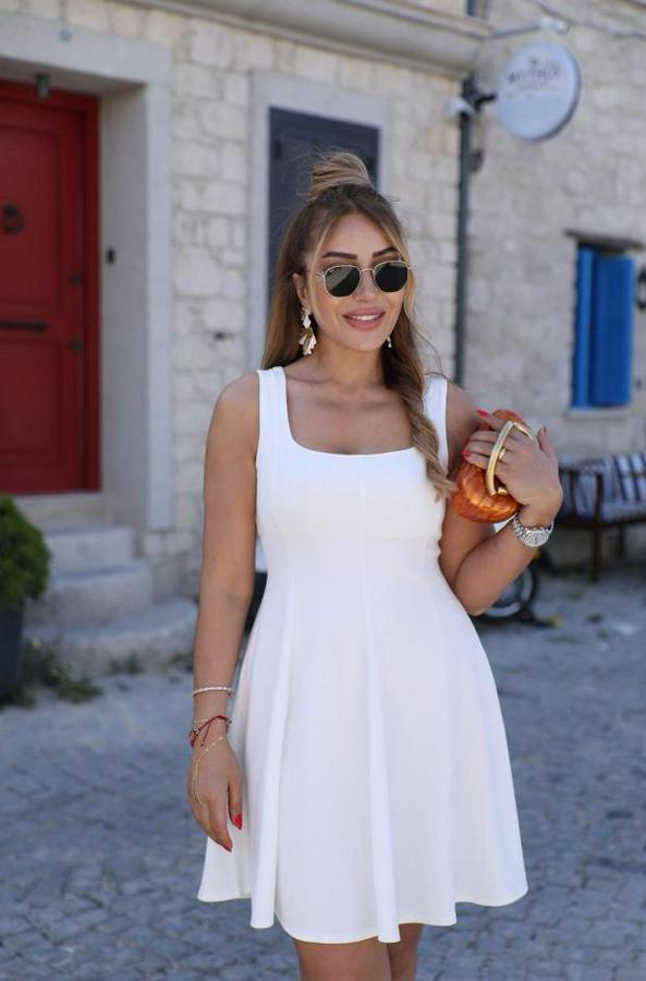 Kare Yaka Mini Elbise