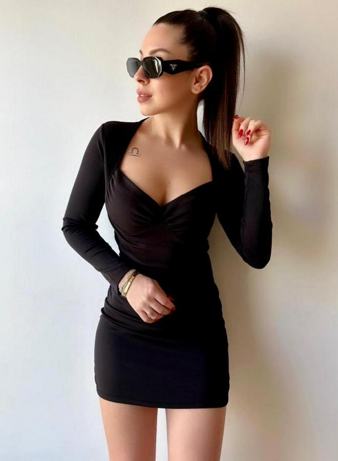 Kare Yaka Mini Elbise