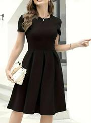 Kısa Kollu Bisiklet Yaka Önden Pile Detaylı Janjan Krep Elbise