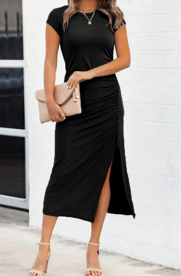 Kısa Kollu Bisiklet Yaka Yanlardan Büzgülü Yırtmaçlı Pegasus Kumaş Elbise