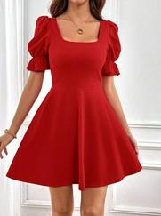 Kısa Kollu Kare Yakalı Kiloş Ithal Krep Elbise