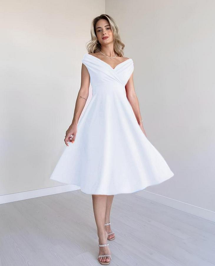 Kısa Kollu Kruvaze Yaka Eteği Volanlı Krep Elbise