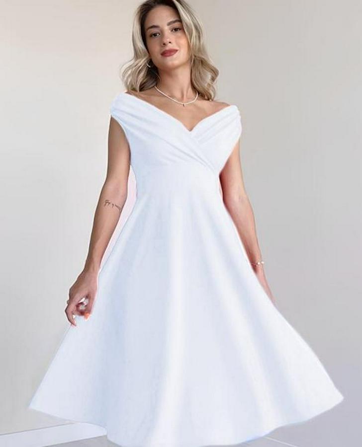 Kısa Kollu Kruvaze Yaka Eteği Volanlı Krep Elbise