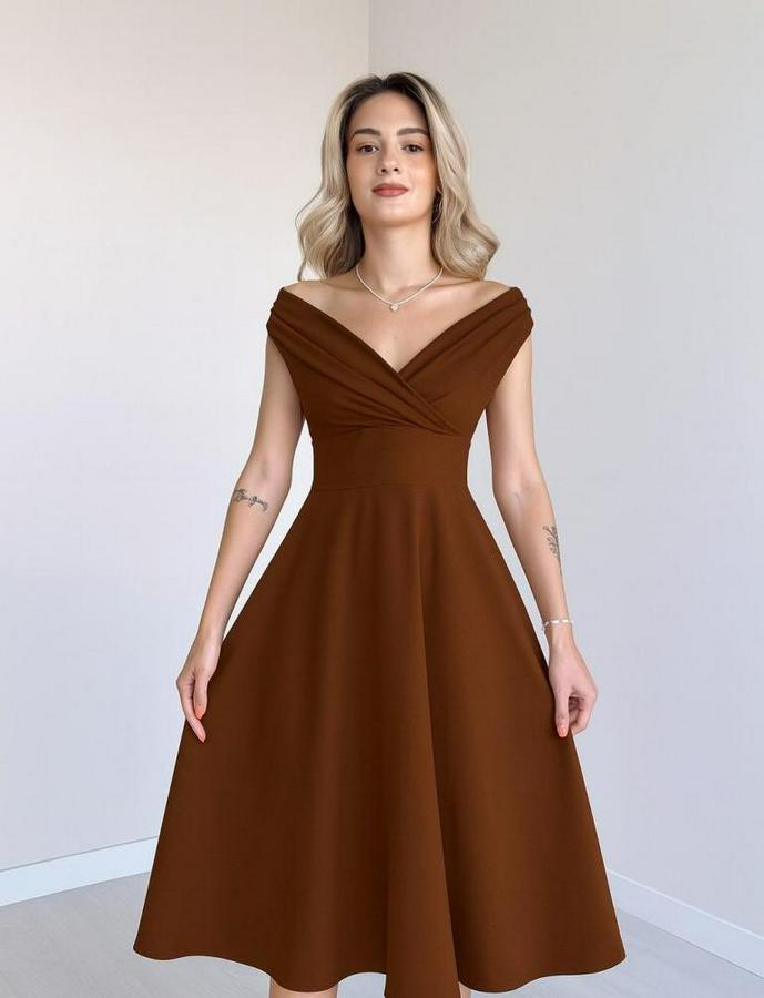 Kısa Kollu Kruvaze Yaka Eteği Volanlı Krep Elbise