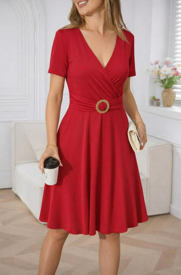 Kısa Kollu Kruvaze Yakalı Önden Toka Detaylı Kısa Viskon Elbise