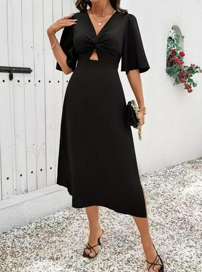 Kısa Kollu Önden Sarmal Detaylı Yandan Yırtmaçlı Midi Sandy Elbise