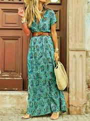 Kısa Kollu V Yaka Etnik Desenli Yırtmaç Detay Süprem Elbise (Kemersiz)