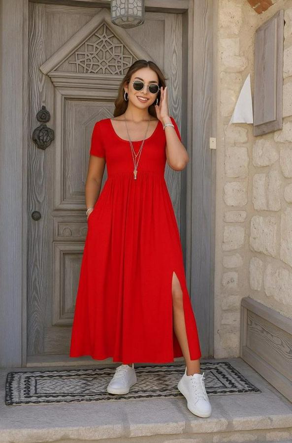 Kısa Kollu Yuvarlak Yaka Önden Yırtmaçlı Cepli Viskon Uzun Elbise