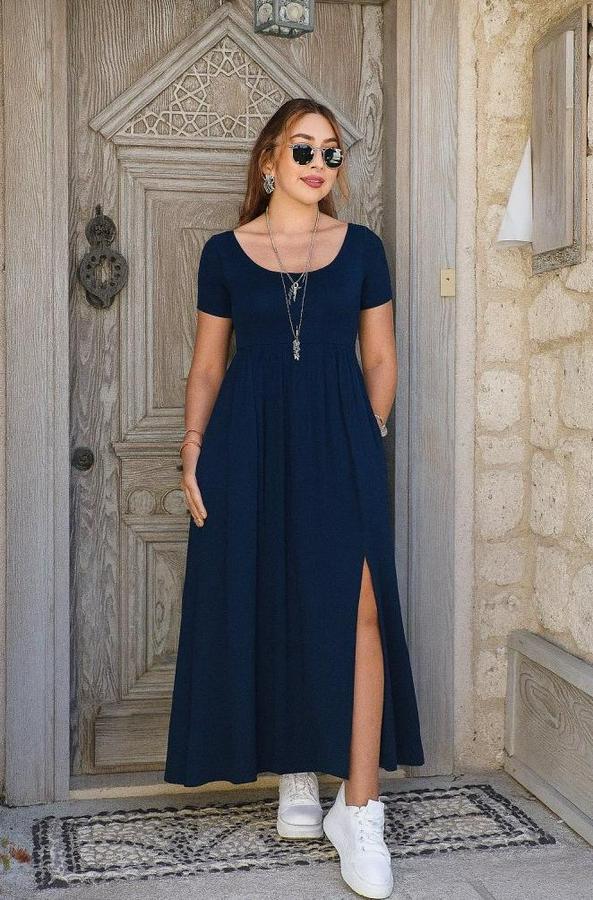 Kısa Kollu Yuvarlak Yaka Önden Yırtmaçlı Cepli Viskon Uzun Elbise