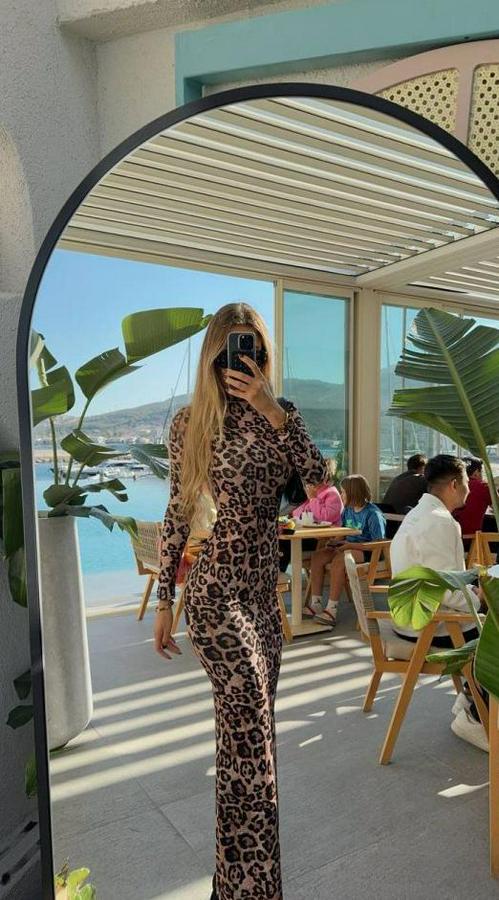 Leopar Desenli Sırt Dekoltelı Maxı Boy Elbise