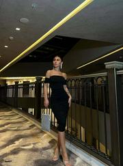 Madonna Yaka Sandy Kumaş Büzgü Detay Midi Boy Elbise