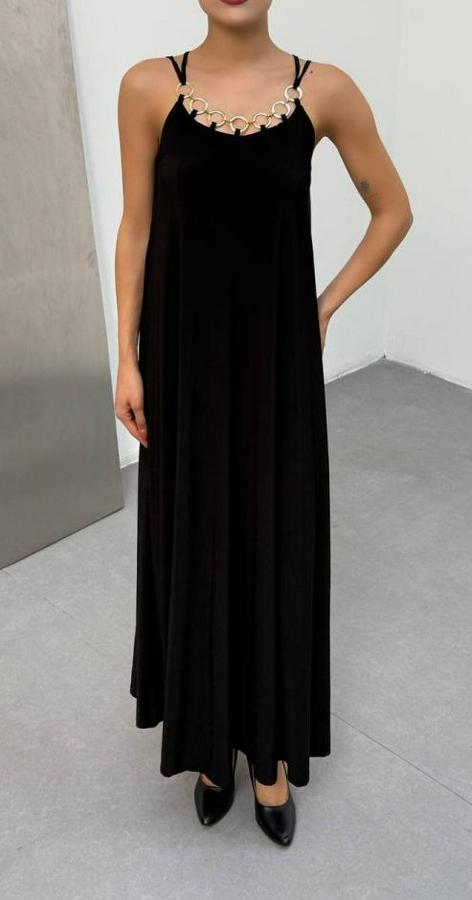 Omuz Askılı Kuş Gözü Zincir Detay Sandy Kumaş Maxi Boy Elbise