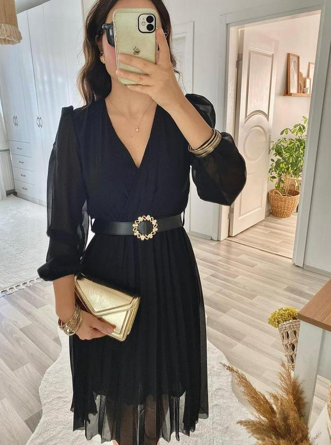 Şifon Kumaş Astalı Kloş Kesim Kruvaze Yaka Midi Boy Elbise