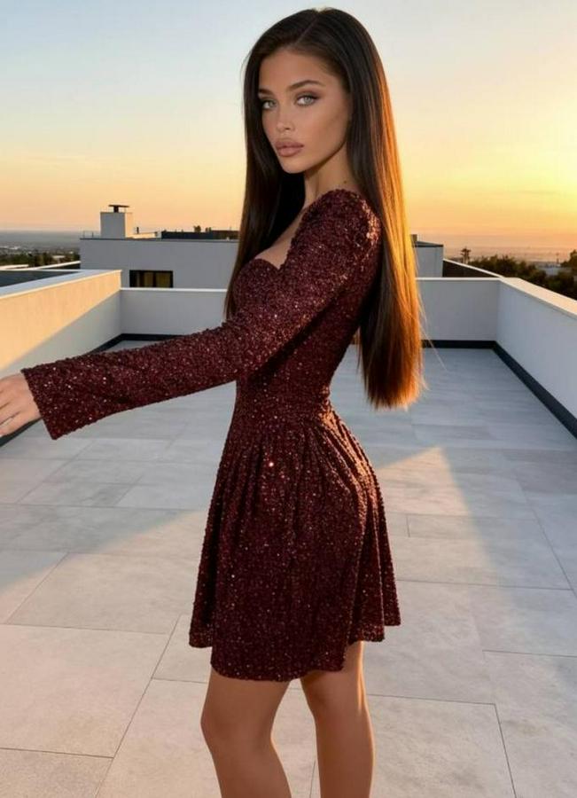 Uzun Kollu Armut Yaka Pul Payet Işlemeli Mini Gece Elbisesi