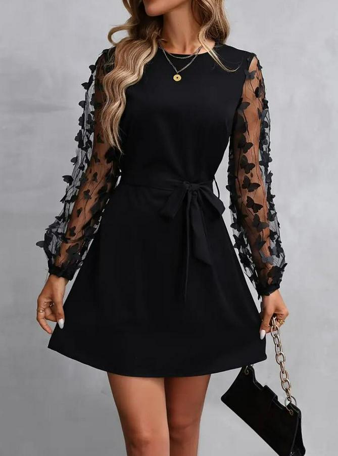 Uzun Kollu Bisiklet Yaka Kollar Tül Kelebek Detaylı Ithal Krep Elbise