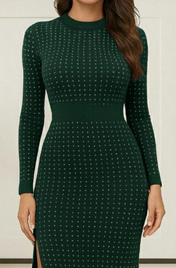 Uzun Kollu Bisiklet Yaka Taşlı Midi Kadife Elbise