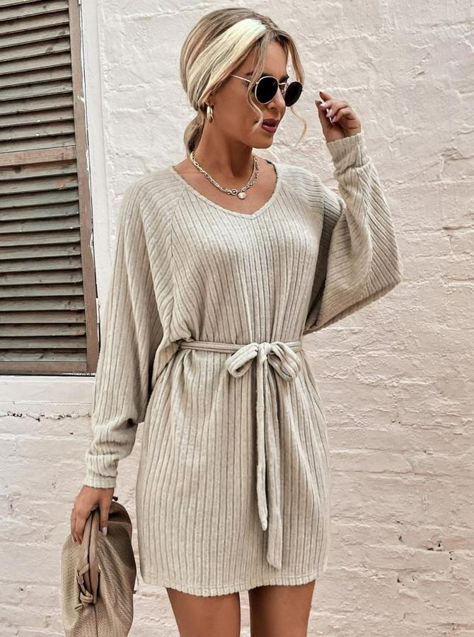 Uzun Kollu Fitilli Şardonlu Detay Buklet Kuşaklı Yumoş Elbise