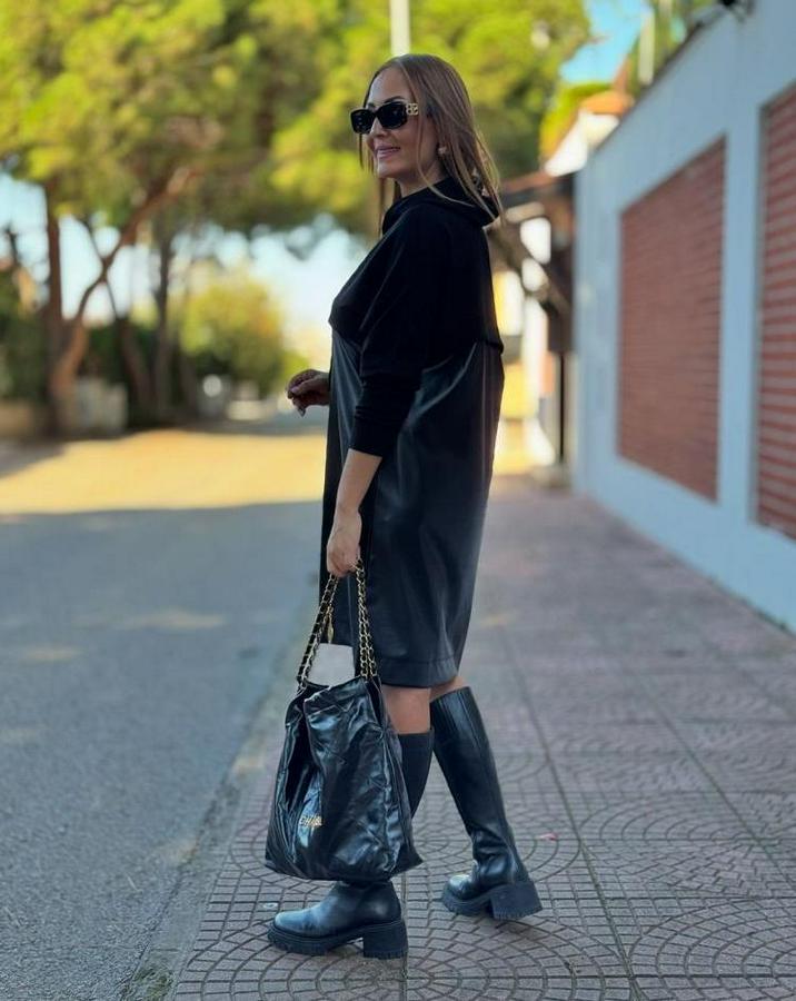 Uzun Kollu Kapüşon Ve Deri Detay Diz Üstü Elbise