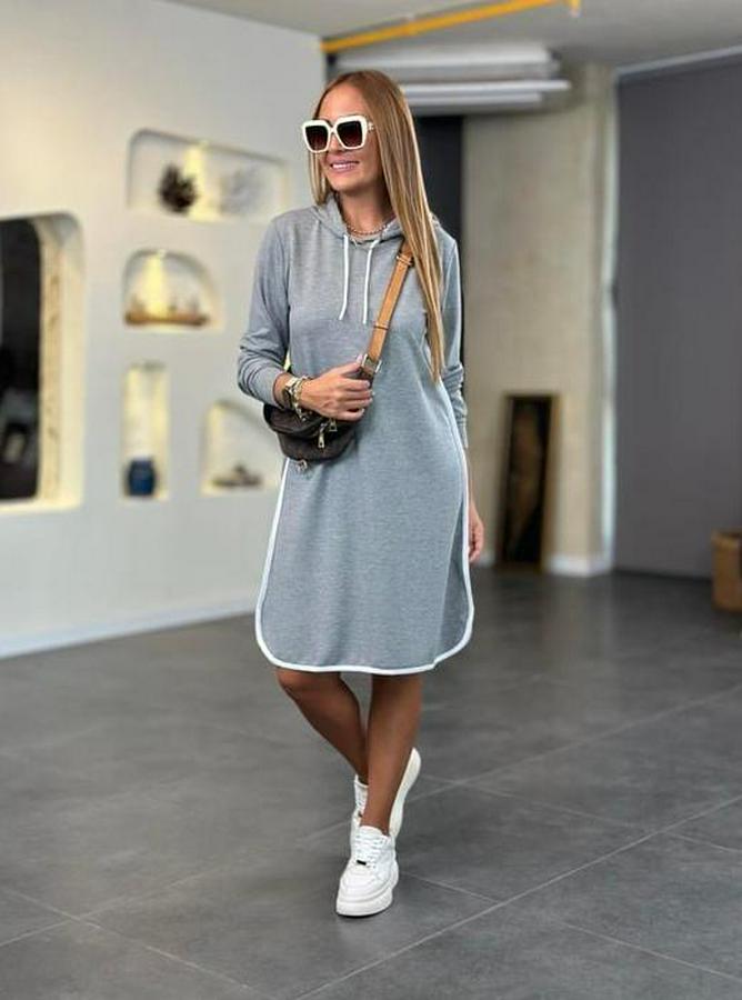 Uzun Kollu Kapüşon Ve Ribana Detay Diz Üstü Elbise