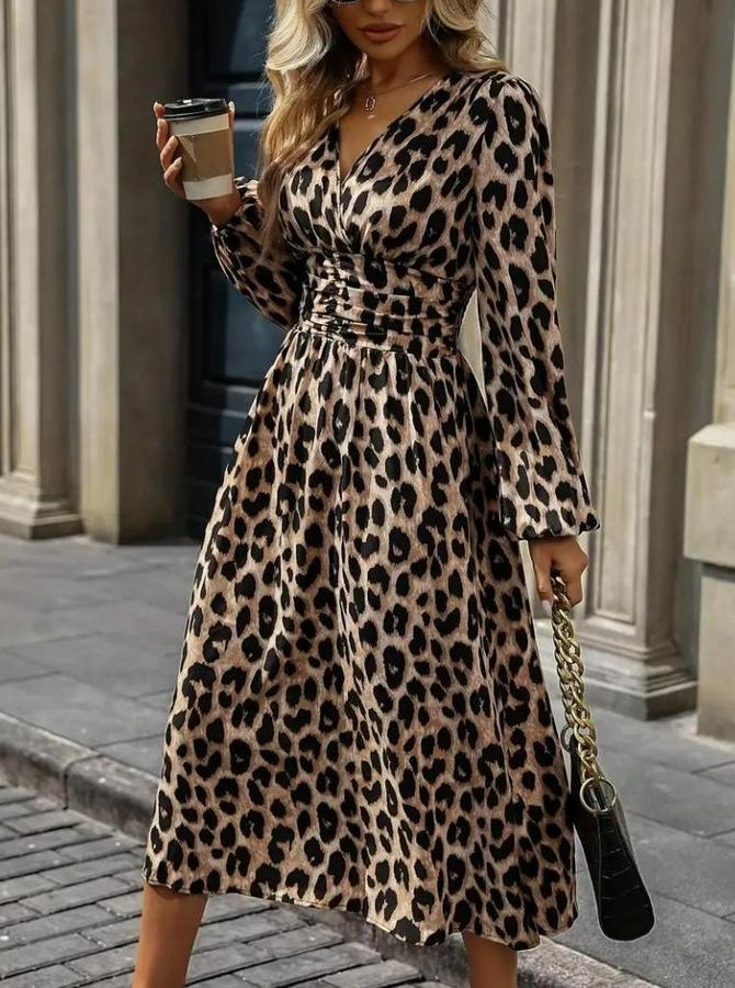 Uzun Kollu Kruvaze Yaka Belden Oturtmalı Midi Modal Leopar Desenli Elbise