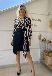 Uzun Kollu Kruvaze Yaka Dijital Baskılı Fiyonk Detay Dalgıç Kumaş Elbise