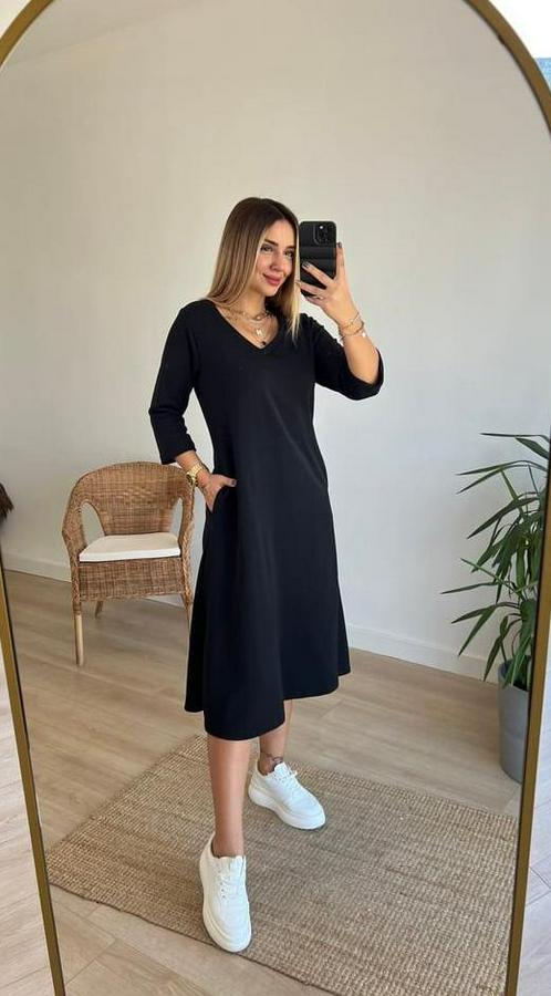 Uzun Kollu V Yakalı Yanlardan Yırtmaçlı Viskon Iki Iplik Midi Elbise