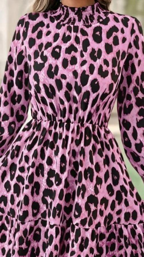 Uzun Kollu Yarı Balıkçı Yaka Leopar Desenli Modal Mini Elbise