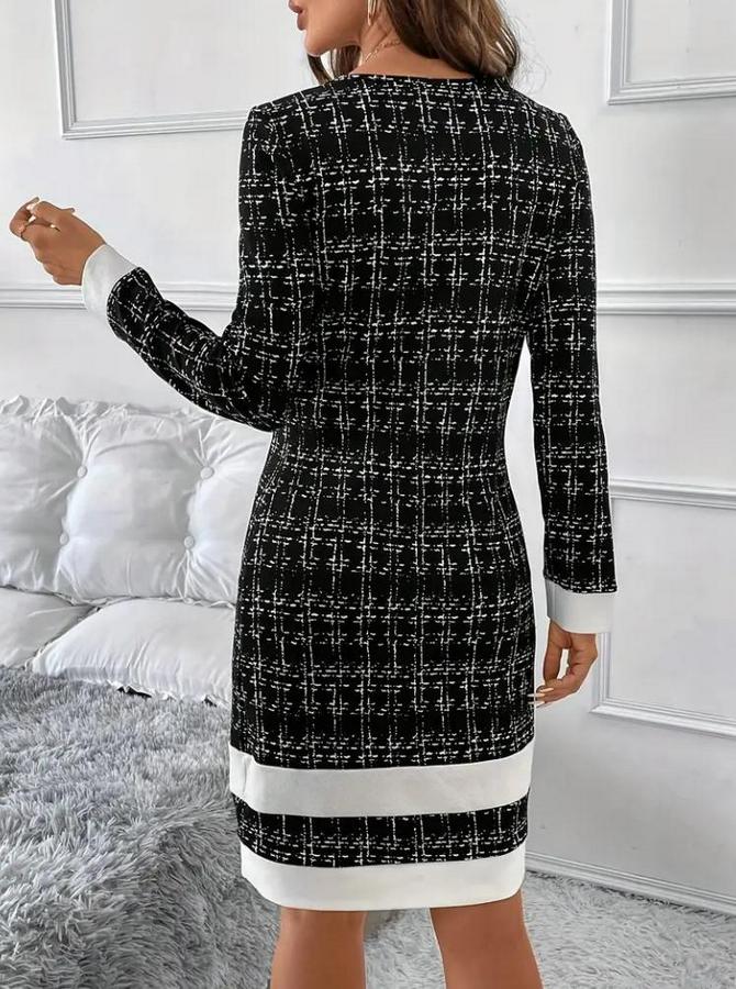 Uzun Kollu Yuvarlak Yaka Etek Ucu Şerit Detaylı Kısa Dokuma Elbise