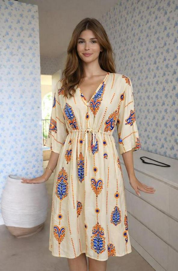 V Yaka Beli Bağçık Detay Etnik Desen Baskılı Midi Boy Elbise