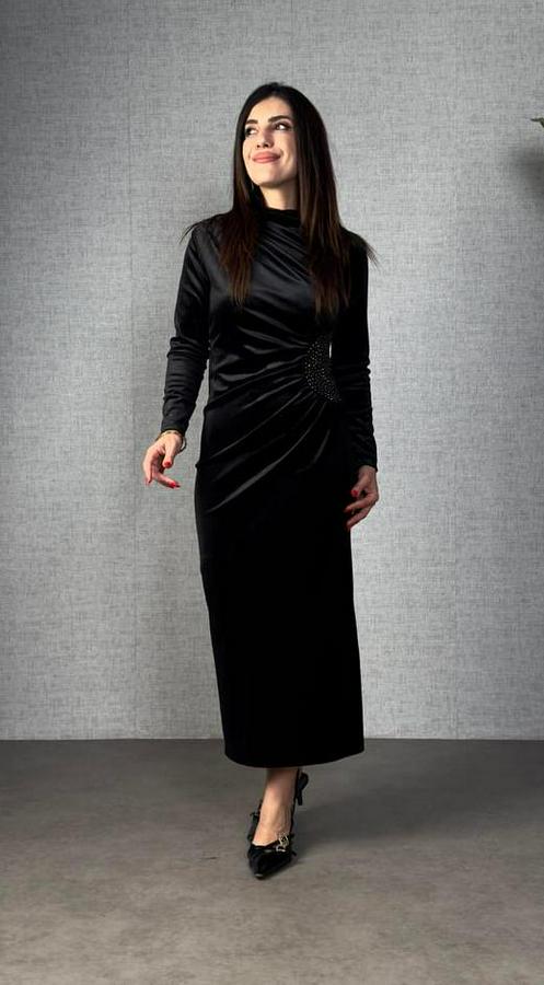 Kadınbalıkçı Yaka Büzgü Ve Taş Işleme Detay Maxi Boy Kadife Elbise