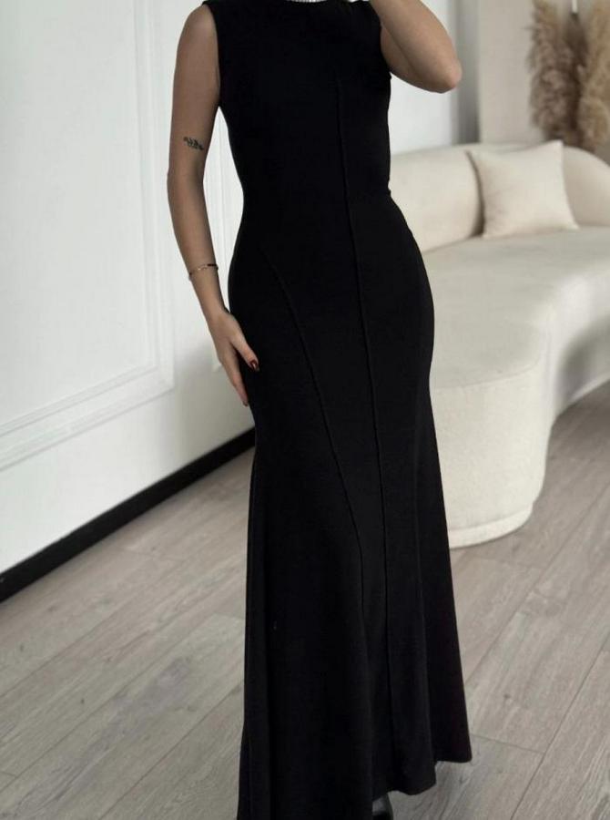 Kolsuz Yarım Bogazlı Uzun Elbise- Siyah