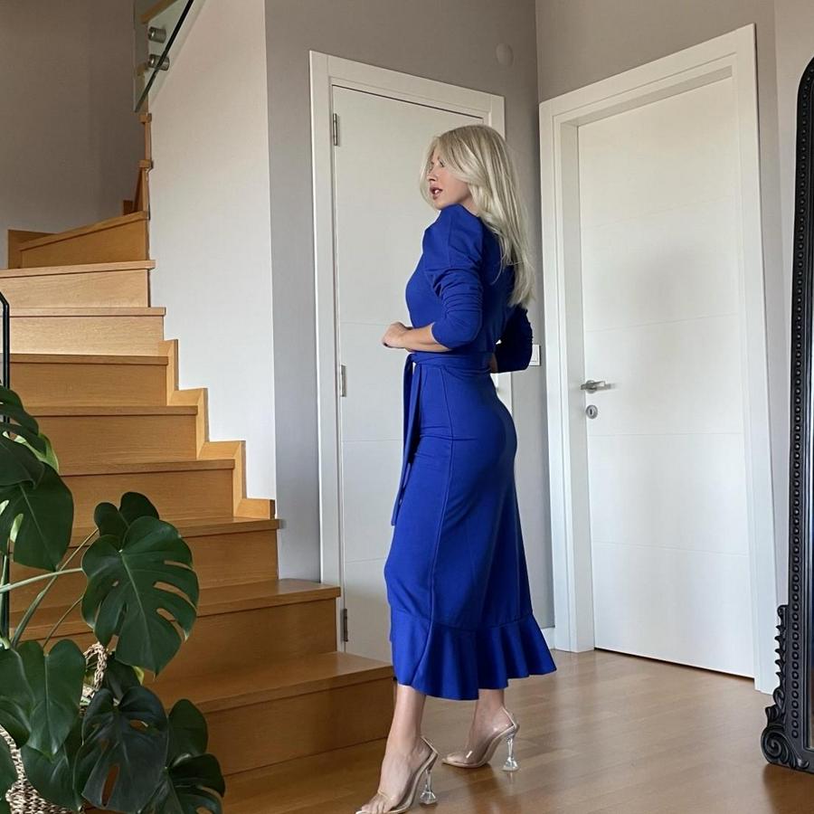 Krep Kumaş Midi Boy Kuşaklı Uzunkol Elbise