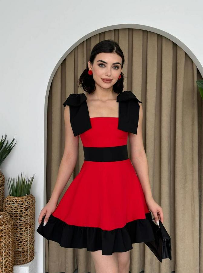 Miron Omuz Fiyonklu Elbise