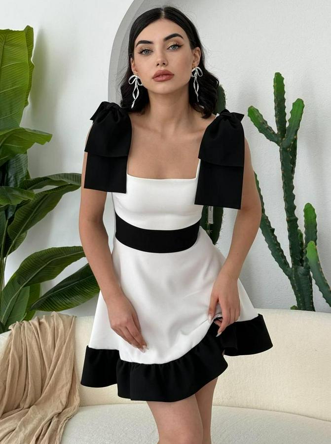 Miron Omuz Fiyonklu Elbise