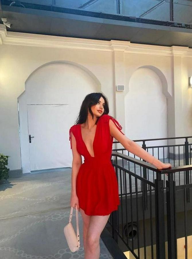 Omuzu Ip Askılı Şortlu Elbise