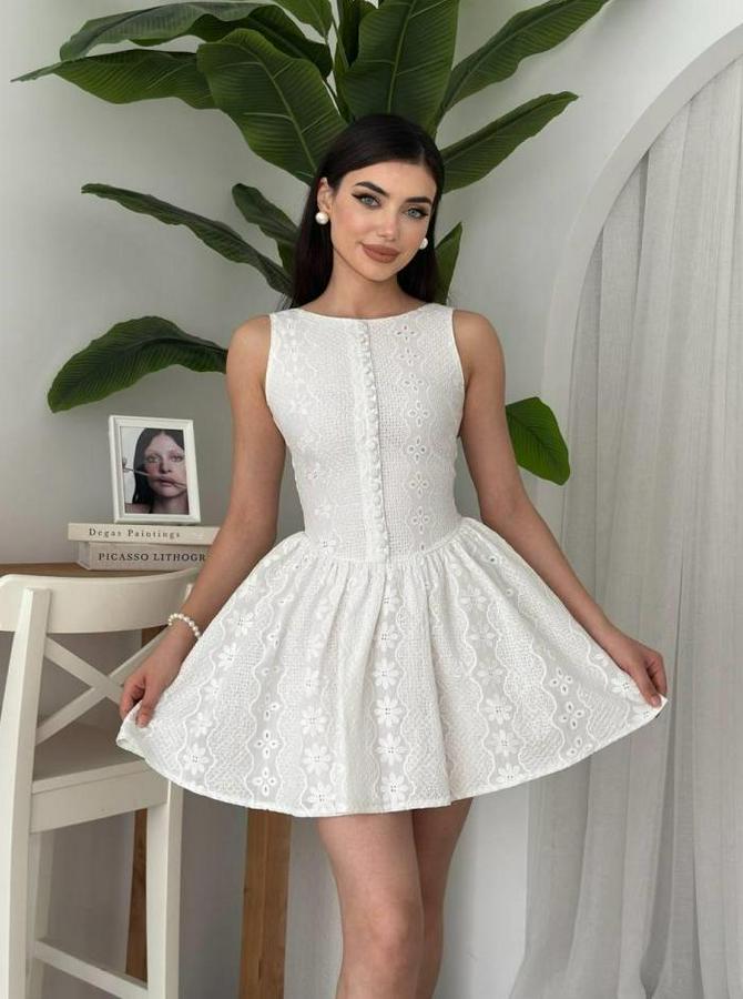 Yema Düğme Detaylı Elbise