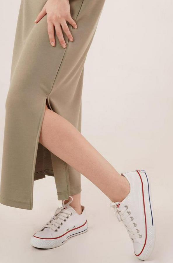 Yırtmaç Detaylı Kısa Kollu Salaş Maxi Yağ Yeşili Elbise