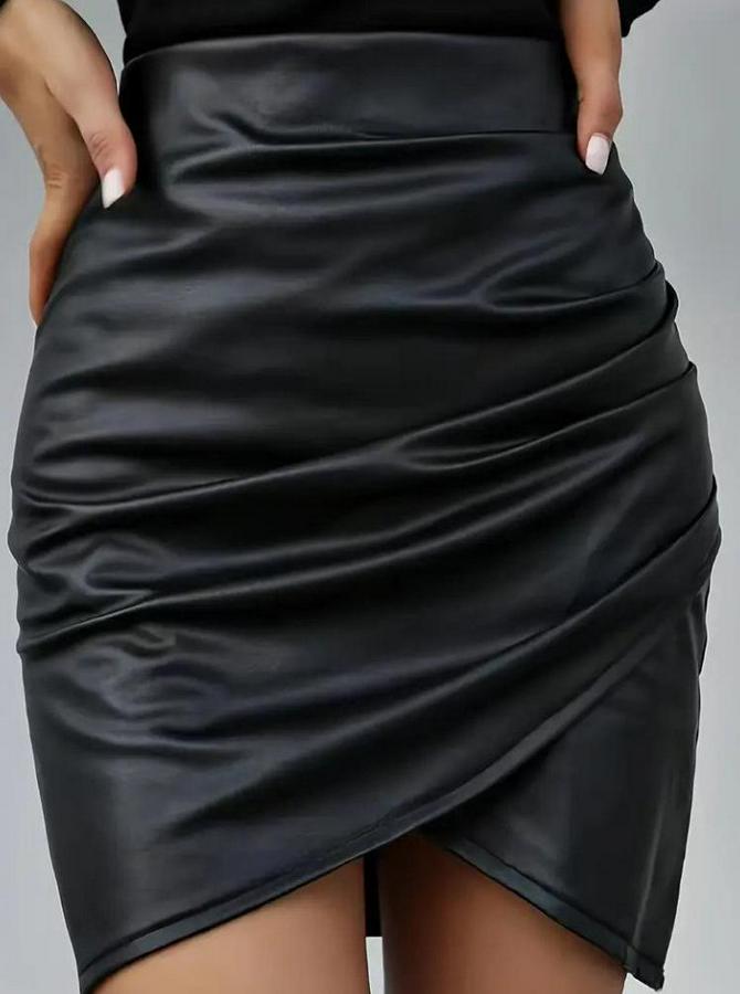 Yüksek Bel Yandan Fermuarlı Pileli Mini Deri Etek