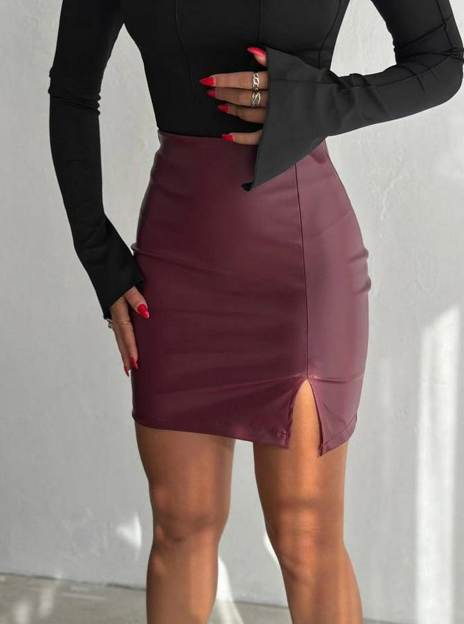 Yüksel Bel Yırtmaç Detay Mini Deri Etek