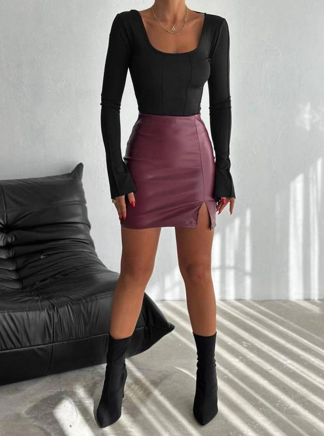 Yüksel Bel Yırtmaç Detay Mini Deri Etek