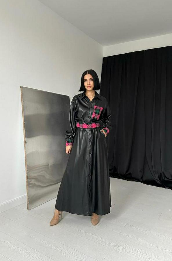 Siyah Garnili Etekli Deri Takım