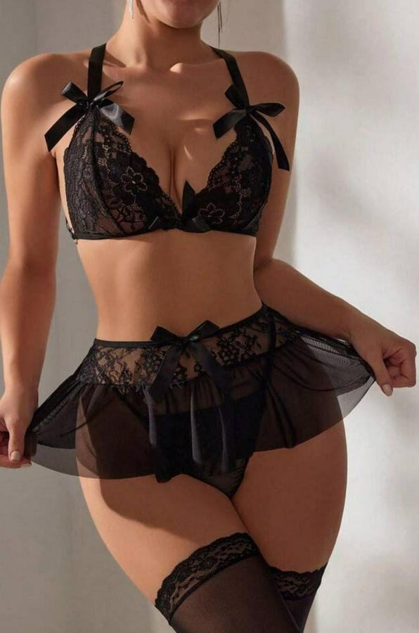 Siyah Yüksek Bel Etekli Takım 