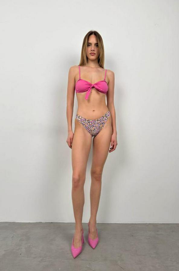 Fiyonk Detay Çiçekli Bikini Takım