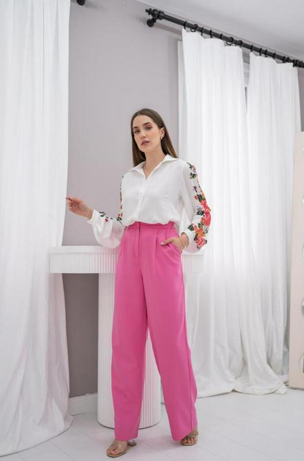 Beyaz Kolu Çiçekli Gömlek